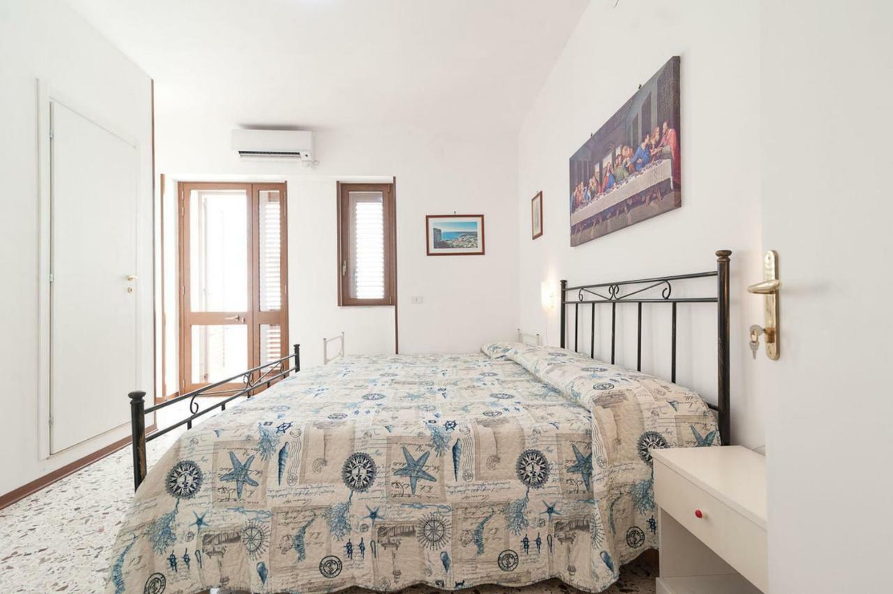 Enea Bed and Breakfast Castro  Esterno foto