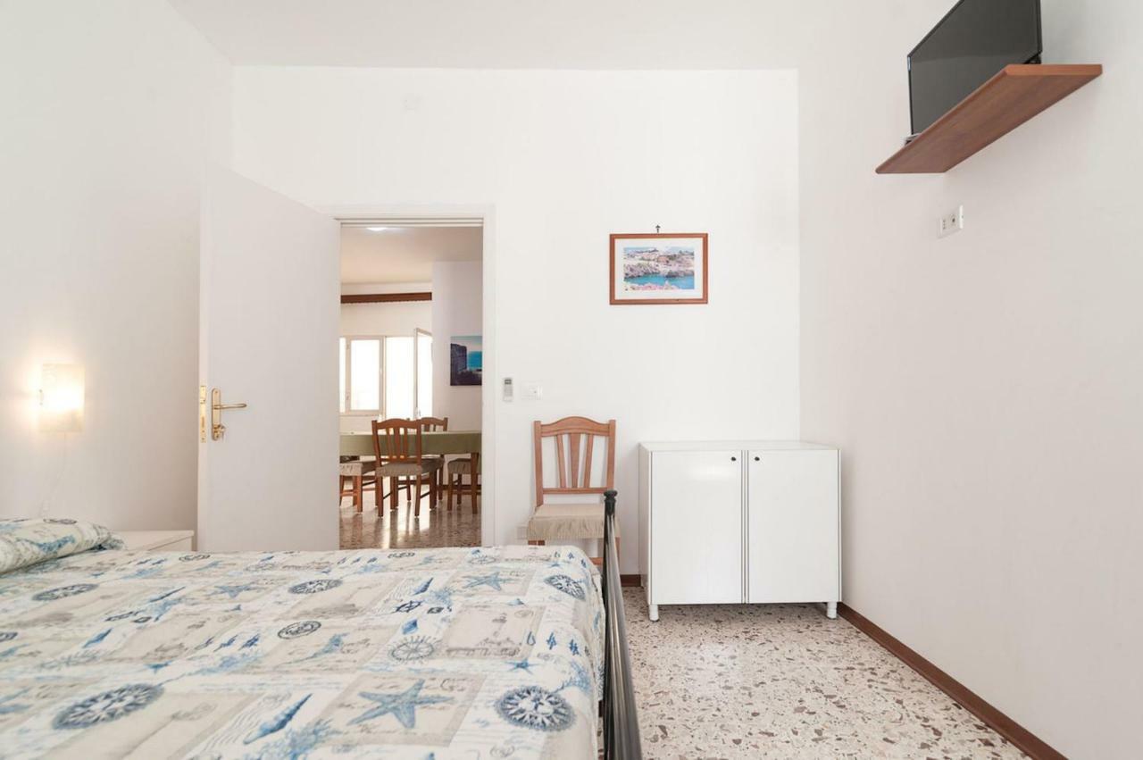 Enea Bed and Breakfast Castro  Esterno foto